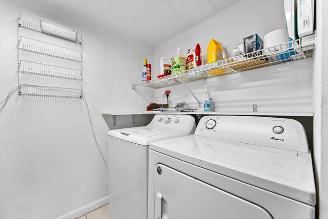722 SUNNY PINE Way F1, Greenacres, FL 33415