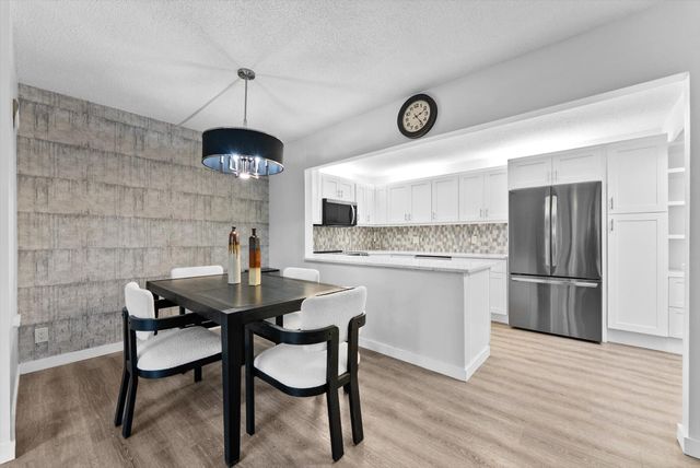 722 SUNNY PINE Way F1, Greenacres, FL 33415