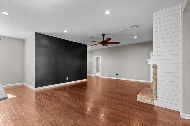 14805 US-301 N, Parrish, FL 34219