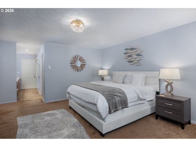 2340 S CRESTLINE Dr, Waldport, OR 97394