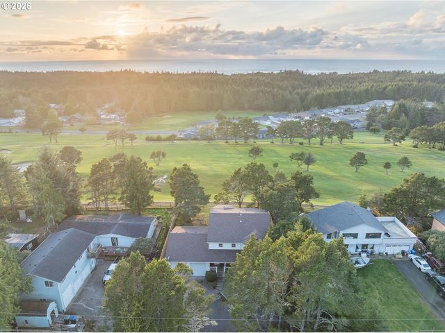 2340 S CRESTLINE Dr, Waldport, OR 97394