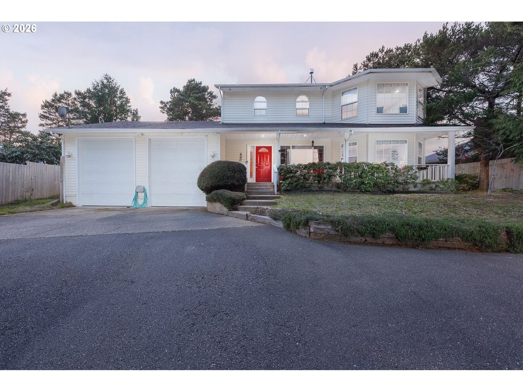 2340 S CRESTLINE Dr, Waldport, OR 97394