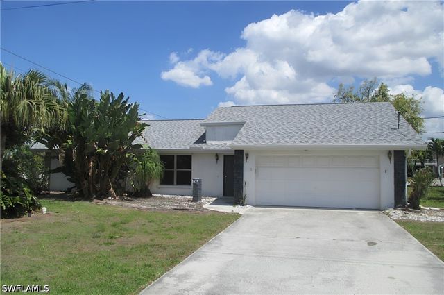903 SE 20th CT, Cape Coral, FL 33990