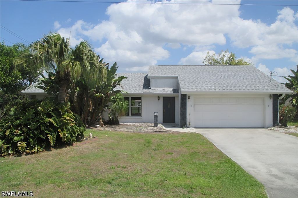 903 SE 20th CT, Cape Coral, FL 33990