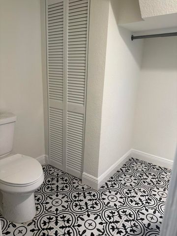 340 Walton Boulevard, West Palm Beach, FL 33405