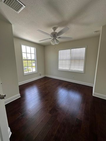 340 Walton Boulevard, West Palm Beach, FL 33405