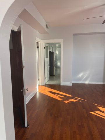 1511 N Keystone Avenue 2, Chicago, IL 60651