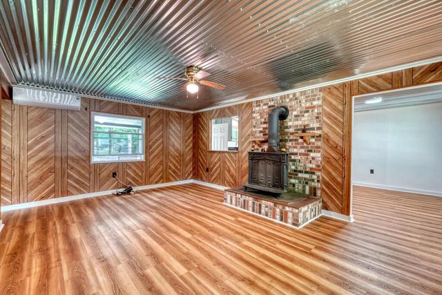4348 White Oak Drive, Hiawassee, GA 30546