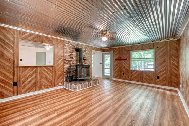 4348 White Oak Drive, Hiawassee, GA 30546