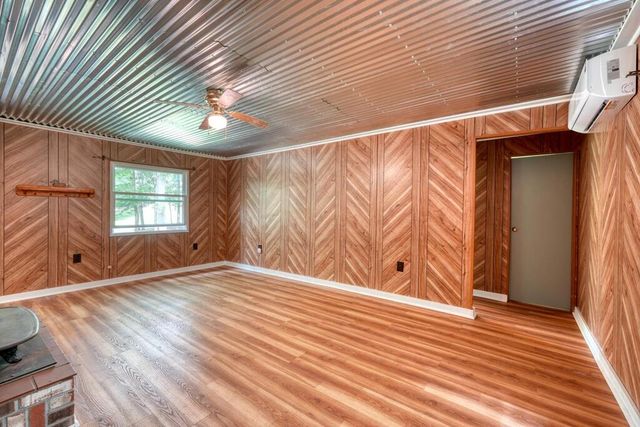 4348 White Oak Drive, Hiawassee, GA 30546