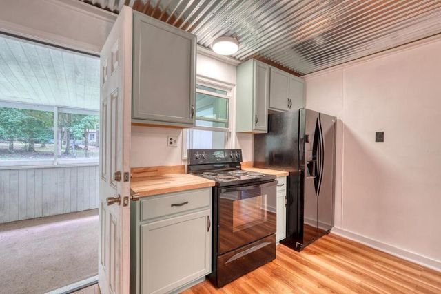 4348 White Oak Drive, Hiawassee, GA 30546