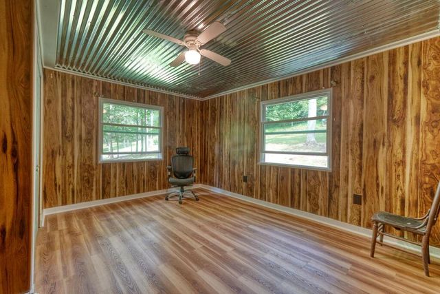 4348 White Oak Drive, Hiawassee, GA 30546