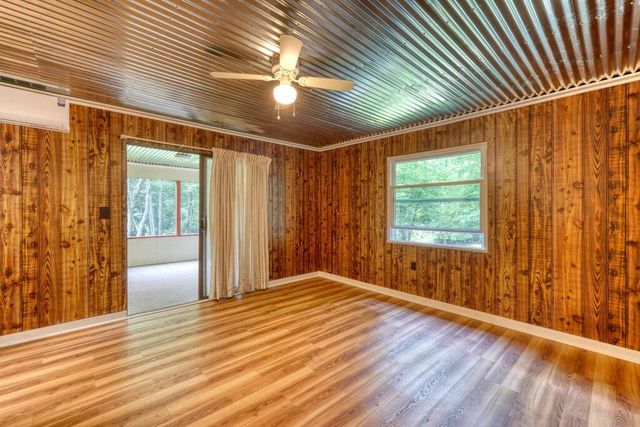 4348 White Oak Drive, Hiawassee, GA 30546