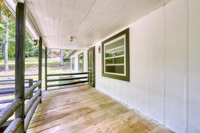 4348 White Oak Drive, Hiawassee, GA 30546