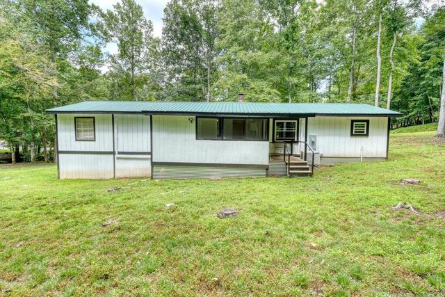 4348 White Oak Drive, Hiawassee, GA 30546