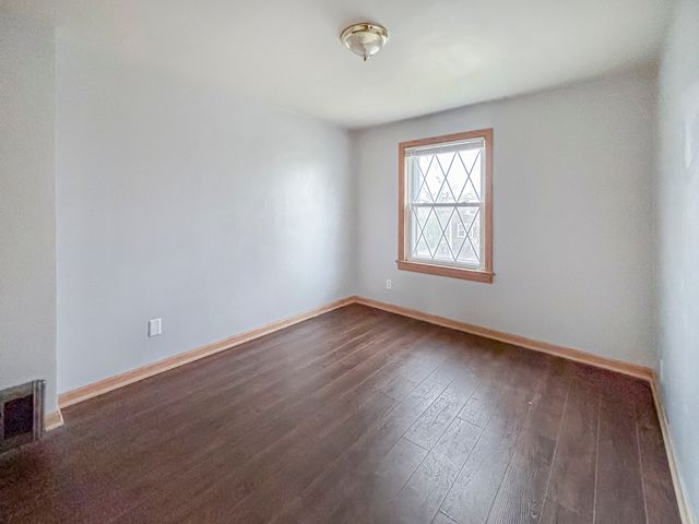 5156 W 63rd Place, Chicago, IL 60638