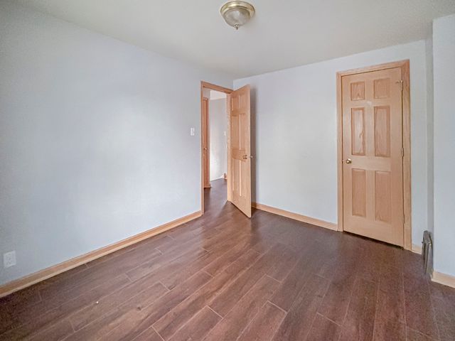 5156 W 63rd Place, Chicago, IL 60638