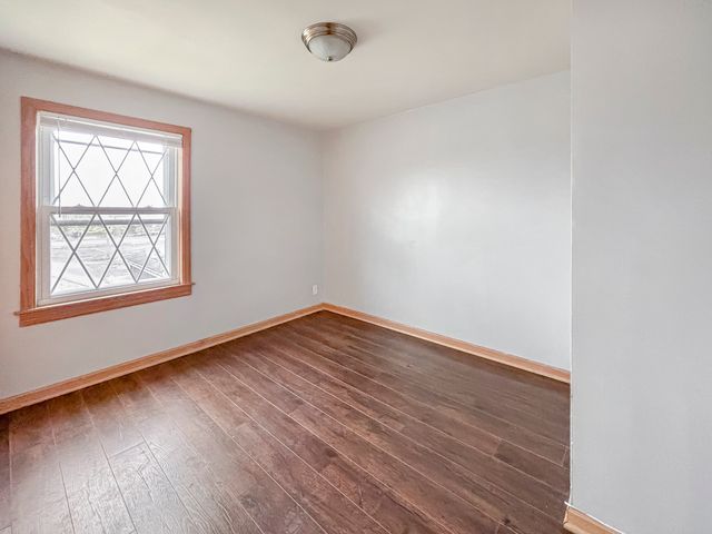 5156 W 63rd Place, Chicago, IL 60638