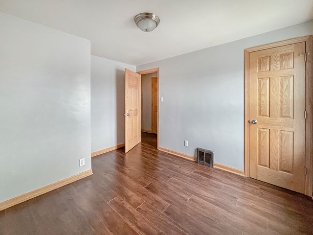 5156 W 63rd Place, Chicago, IL 60638