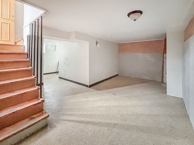 5156 W 63rd Place, Chicago, IL 60638