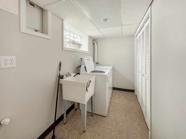 5156 W 63rd Place, Chicago, IL 60638