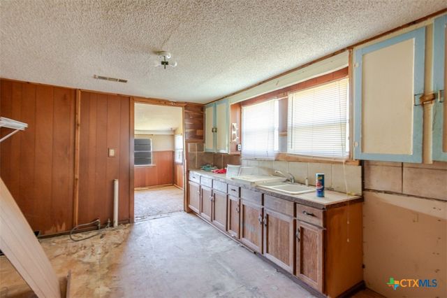 440 Shaw Lane, Killeen, TX 76542