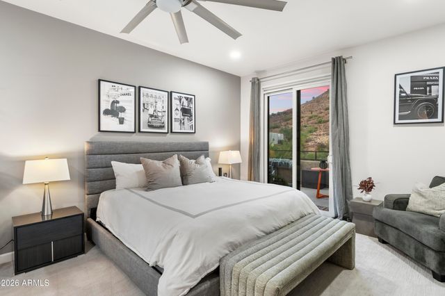 1136 E FOREST HILLS Drive, Phoenix, AZ 85022