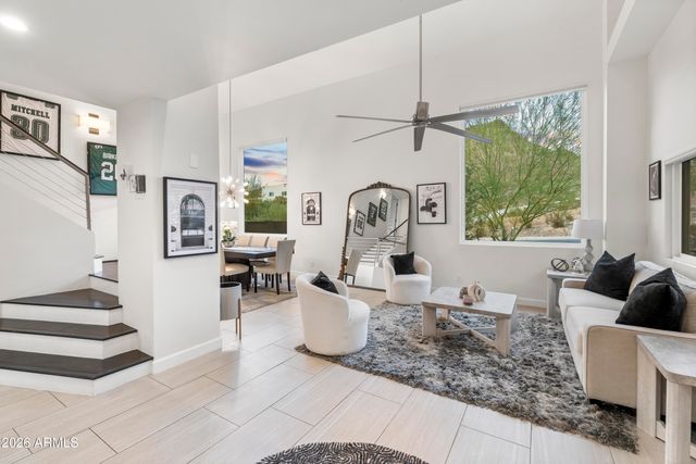 1136 E FOREST HILLS Drive, Phoenix, AZ 85022