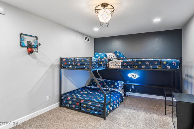 1136 E FOREST HILLS Drive, Phoenix, AZ 85022