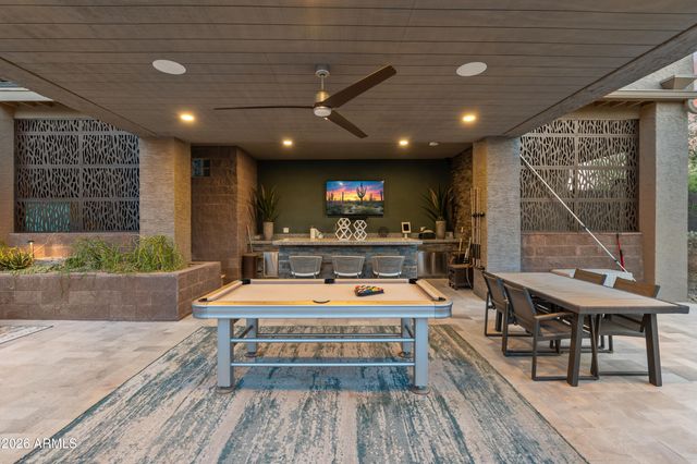 1136 E FOREST HILLS Drive, Phoenix, AZ 85022