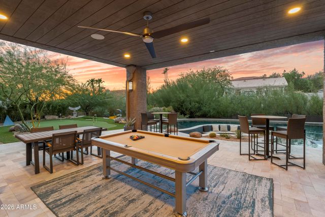 1136 E FOREST HILLS Drive, Phoenix, AZ 85022