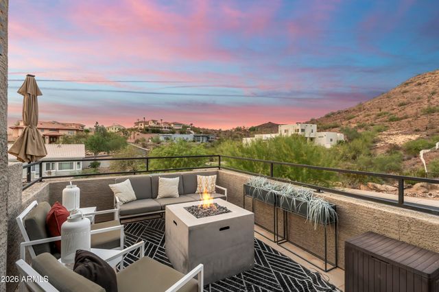 1136 E FOREST HILLS Drive, Phoenix, AZ 85022
