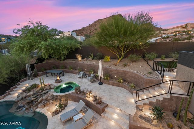 1136 E FOREST HILLS Drive, Phoenix, AZ 85022