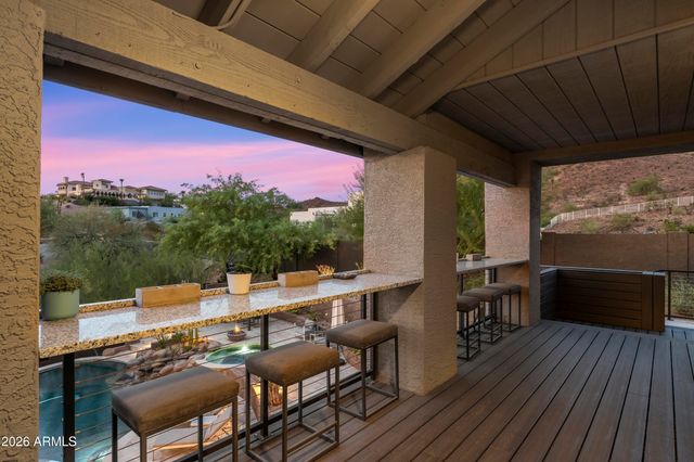 1136 E FOREST HILLS Drive, Phoenix, AZ 85022