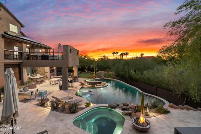 1136 E FOREST HILLS Drive, Phoenix, AZ 85022