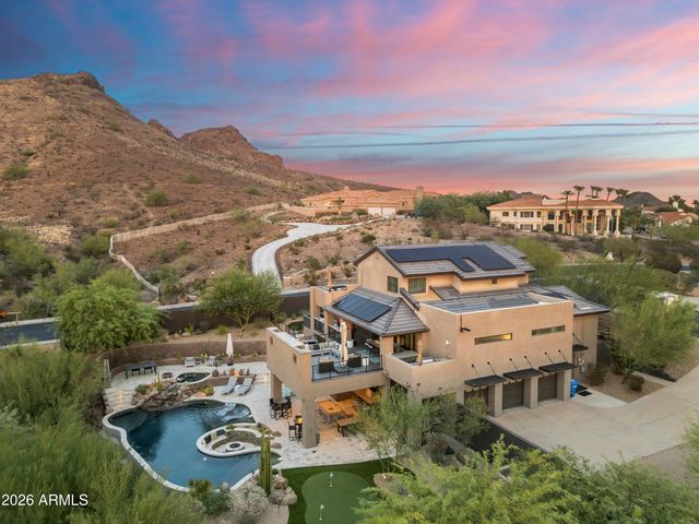 1136 E FOREST HILLS Drive, Phoenix, AZ 85022