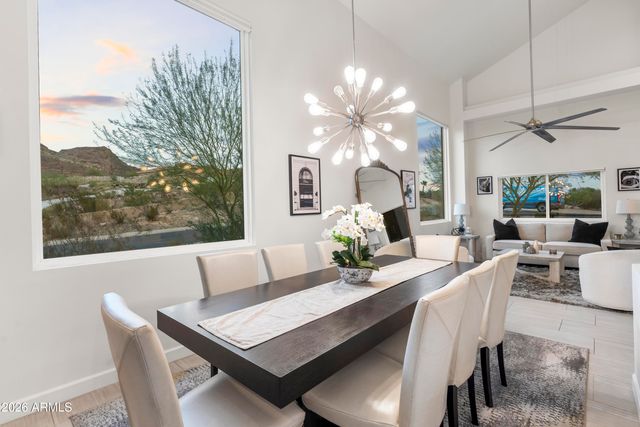1136 E FOREST HILLS Drive, Phoenix, AZ 85022