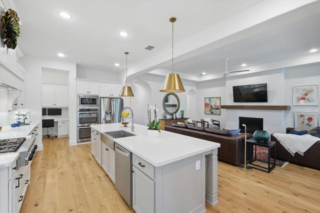 1317 Blue Lake Boulevard, Arlington, TX 76005
