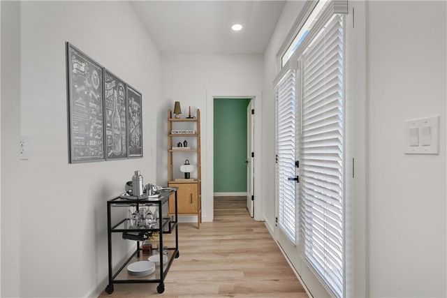 1072 Brookglynn Trace, Decatur, GA 30032