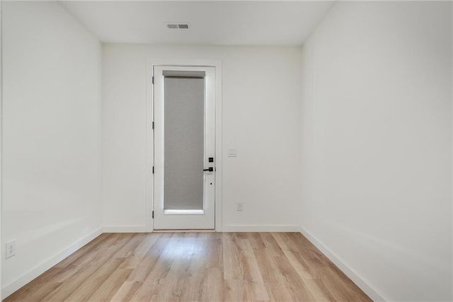 1072 Brookglynn Trace, Decatur, GA 30032