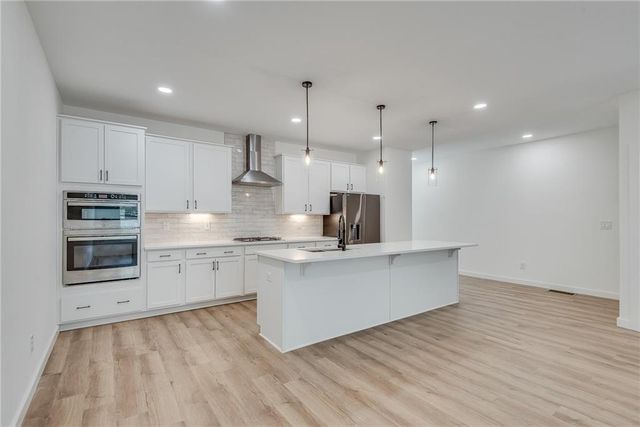 1072 Brookglynn Trace, Decatur, GA 30032