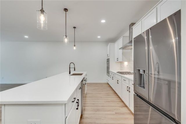 1072 Brookglynn Trace, Decatur, GA 30032