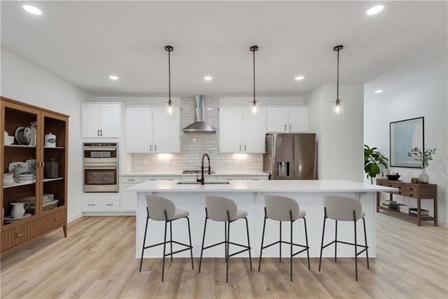 1072 Brookglynn Trace, Decatur, GA 30032
