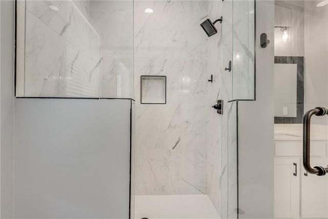 1072 Brookglynn Trace, Decatur, GA 30032