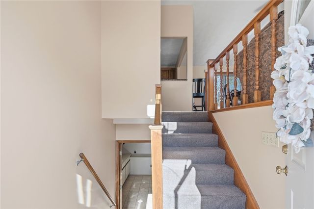 44 Village Avenue, Cranston, RI 02920