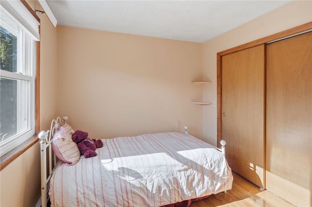 44 Village Avenue, Cranston, RI 02920