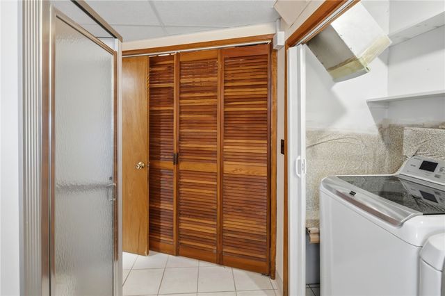 44 Village Avenue, Cranston, RI 02920