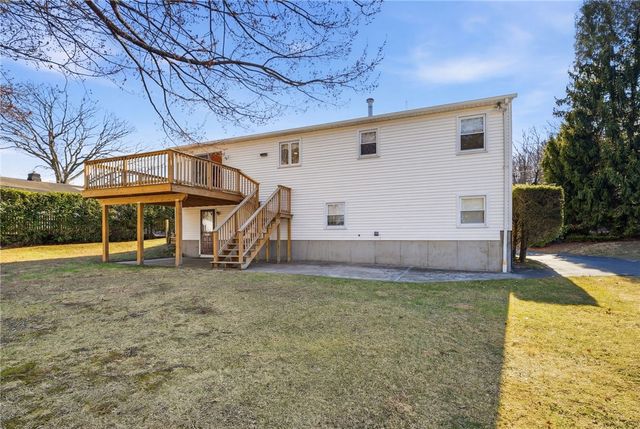 44 Village Avenue, Cranston, RI 02920