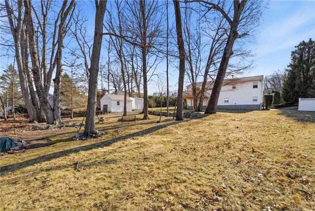 44 Village Avenue, Cranston, RI 02920