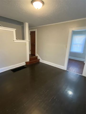 1527 Forest Avenue, Des Moines, IA 50314